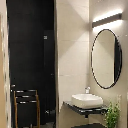 H-85 - Bright Collection Apartment